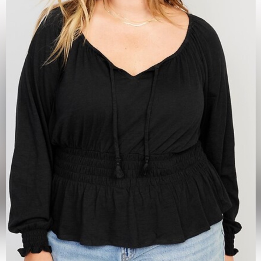 Old Navy Black Smocked 3X, Women’s plus size, tiered,V Neck, long sleeve
